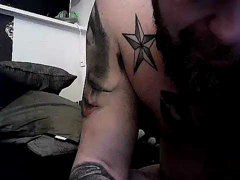 Snapshot of 123Dante123 chatting on November 6, 9:59 pm 123Dante123 online show from November 6, 9:59 pm