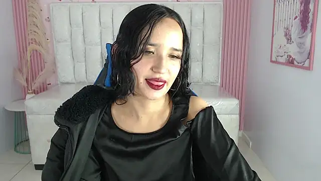 bella vibess s online show from September 22, 8:22 pm