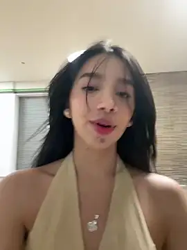 Snapshot of Min_junn chatting on October 6, 2:42 am Min junn online show from October 6, 2:42 am