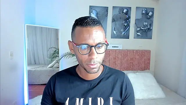 Snapshot of KingEdward_ chatting on September 30, 10:20 am KingEdward online show from September 30, 10:20 am