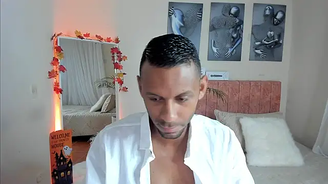 Snapshot of KingEdward_ chatting on October 19, 10:16 am KingEdward online show from October 19, 10:16 am