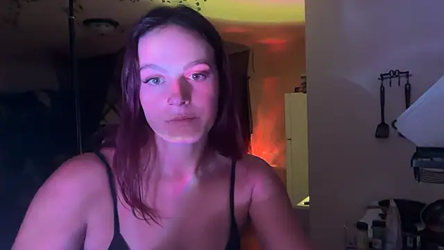 Snapshot of 7theSorceress chatting on October 7, 4:09 am 7theSorceress online show from October 7, 4:09 am