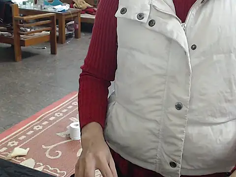 Snapshot of Ami_8x chatting on November 30, 2:10 pm Ami 8x online show from November 30, 2:10 pm