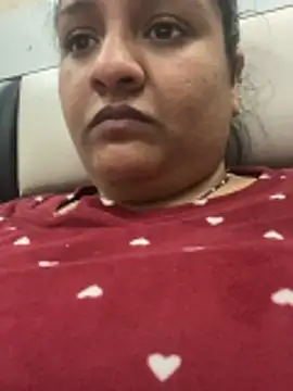 Snapshot of Hanny_Beby143 chatting on January 5, 6:55 pm Hanny Beby143 online show from January 5, 6:55 pm