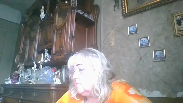 Snapshot of Lala-Love56 chatting on June 23, 3:43 pm Lala-Love56 online show from June 23, 3:43 pm