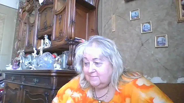 Snapshot of Lala-Love56 chatting on June 25, 2:32 pm Lala-Love56 online show from June 25, 2:32 pm