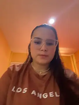 Snapshot of amberbakee chatting on November 12, 2:39 pm amberbakee online show from November 12, 2:39 pm