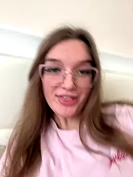 Bellatrisssaa online show from December 18, 12:00 pm