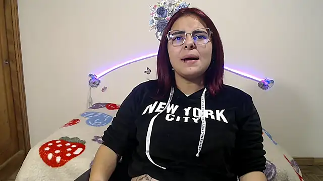 Snapshot of Valeryxs chatting on November 4, 7:35 pm Valeryxs online show from November 4, 7:35 pm