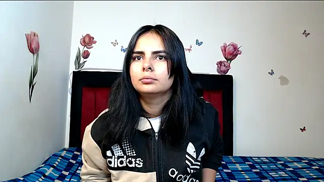 Valeryxs online show from April 17, 1:25 pm