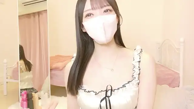 roachan  online show from February 11, 1:49 pm