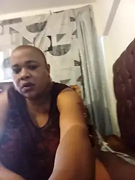 BUSTY QUEEEN online show from September 15, 11:10 am