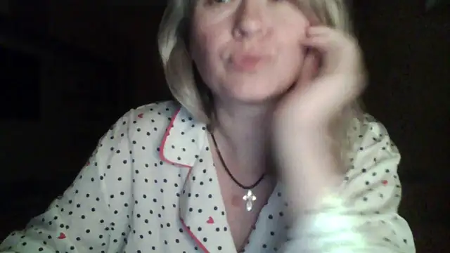 Snapshot of Narcysya chatting on December 18, 11:22 pm Narcysya online show from December 18, 11:22 pm