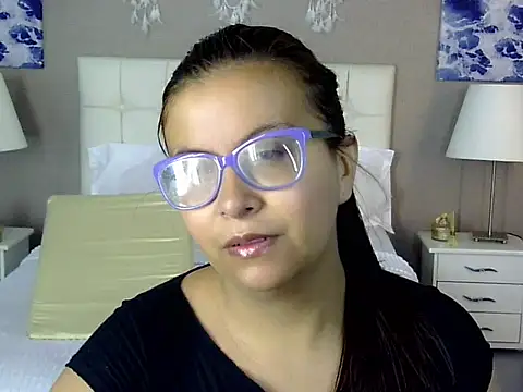 Snapshot of Amber_Rouge_ chatting on September 12, 12:05 pm Amber Rouge online show from September 12, 12:05 pm