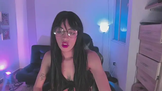 Nikkita Dragon online show from December 5, 2:09 am