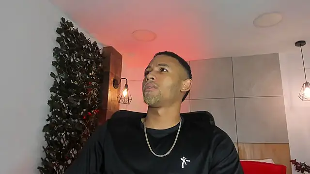 B Wild online show from February 19, 3:57 am