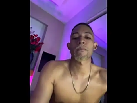 B Wild online show from March 15, 7:20 pm