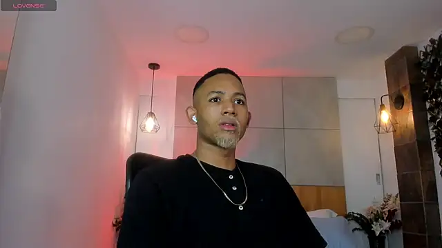 B Wild online show from June 27, 3:55 am