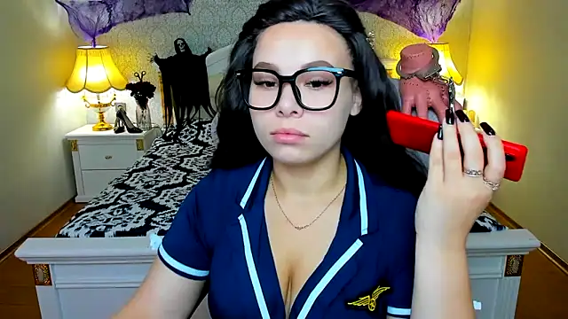 Snapshot of OmniaSher chatting on October 29, 11:01 am OmniaSher online show from October 29, 11:01 am