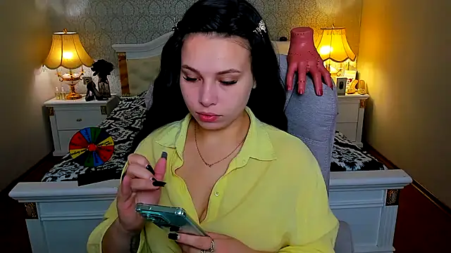 Snapshot of OmniaSher chatting on November 22, 10:03 am OmniaSher online show from November 22, 10:03 am