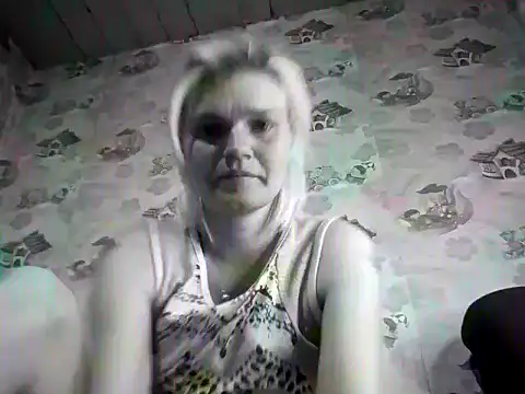 SaraSnow  online show from February 12, 6:36 pm