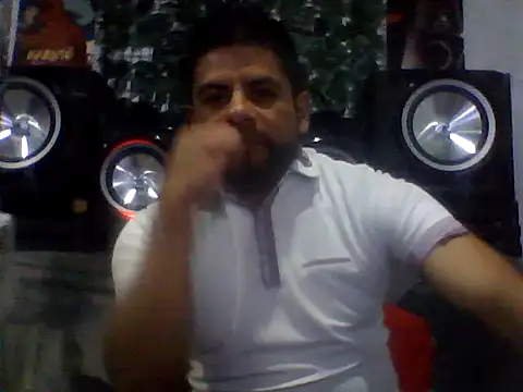 Snapshot of Neggajr87 chatting on February 4, 2:28 am Neggajr87 online show from February 4, 2:28 am