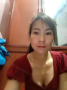 Yumyum kiw online show from December 2, 10:27 pm