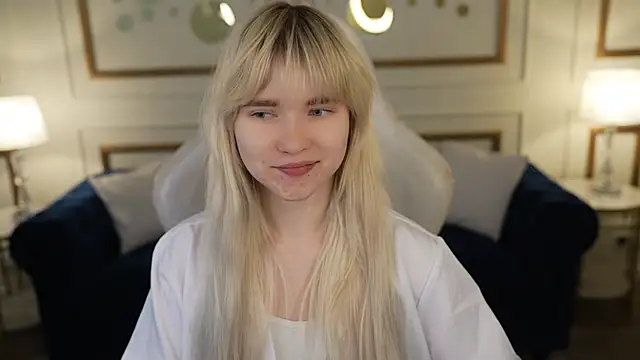 Snapshot of Ava_kiss054 chatting on May 29, 10:57 am Ava kiss054 online show from May 29, 10:57 am