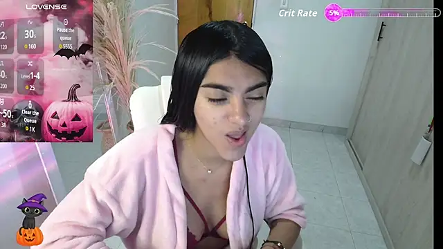 Snapshot of amarasilk_ chatting on October 18, 10:27 am amarasilk online show from October 18, 10:27 am