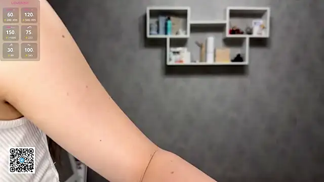 RinaMirinda online show from December 14, 11:15 am