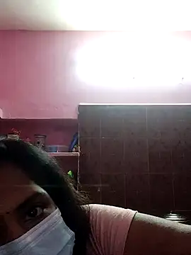 Snapshot of Tamil_Blackmoon chatting on February 16, 6:37 pm Tamil Blackmoon online show from February 16, 6:37 pm
