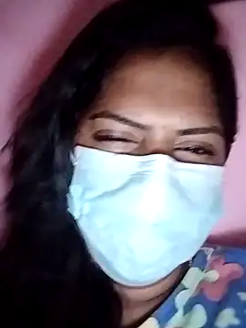 Snapshot of Tamil_Blackmoon chatting on February 19, 7:43 pm Tamil Blackmoon online show from February 19, 7:43 pm