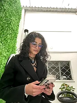 LilyRouset online show from September 16, 12:28 pm