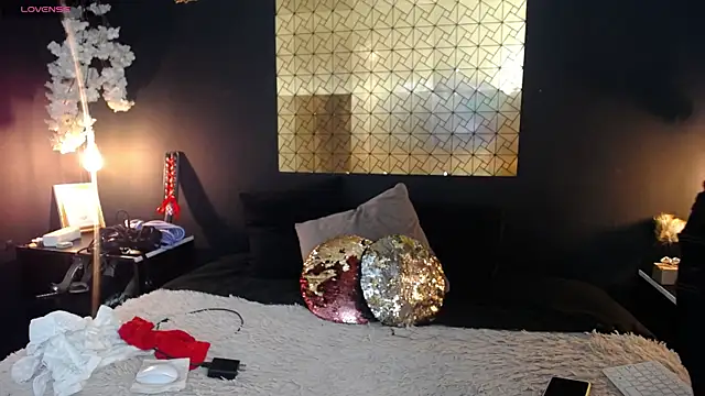 kinky momm online show from November 21, 4:16 pm