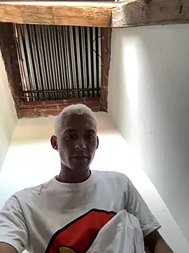 Boy hot- online show from March 11, 6:36 pm