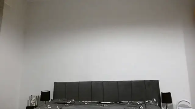 ShawtLana online show from November 13, 8:30 pm