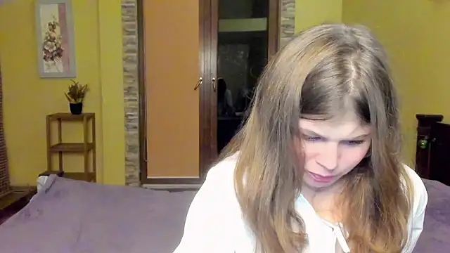 Snapshot of Lilly_Jess chatting on October 21, 5:02 pm Lilly Jess online show from October 21, 5:02 pm