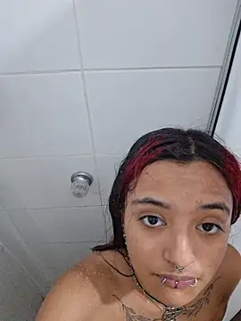 carolinerue online show from March 23, 12:58 am