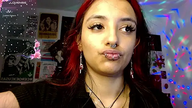 carolinerue online show from April 14, 3:45 am