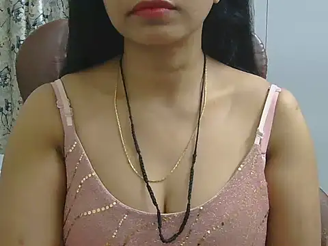 MISS SOMIYA online show from April 10, 4:33 pm