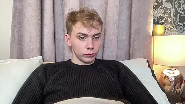 scottishtwink01 online show from October 19, 10:10 pm
