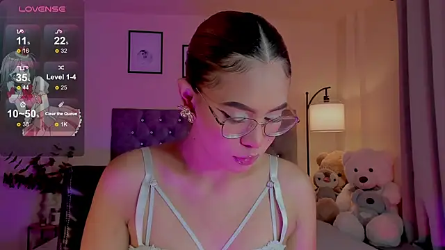 OxanaFedorova1- online show from April 1, 9:34 pm