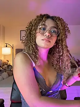 Snapshot of OxanaFedorova1- chatting on April 19, 6:32 pm OxanaFedorova1- online show from April 19, 6:32 pm