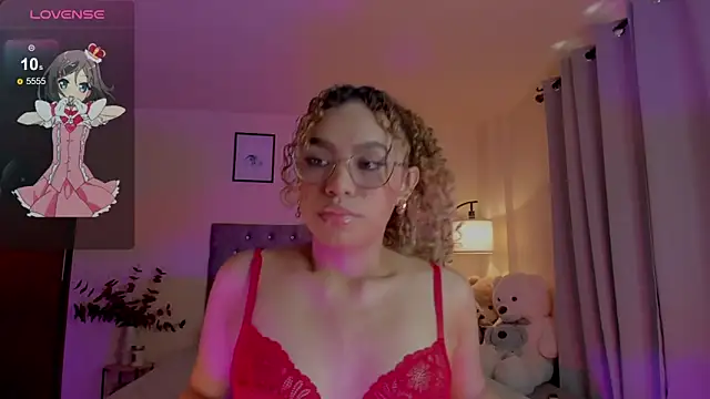 Snapshot of OxanaFedorova1- chatting on April 21, 5:50 pm OxanaFedorova1- online show from April 21, 5:50 pm