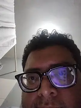 Santiagoqro85 online show from April 7, 2:56 am