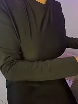 rhizanthella  online show from April 6, 8:10 pm