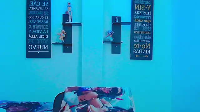 Snapshot of CHLOE_THUNDERS chatting on January 11, 2:55 pm CHLOE THUNDERS online show from January 11, 2:55 pm