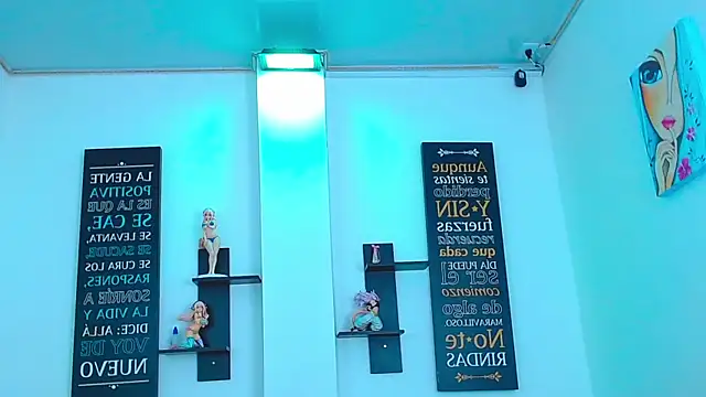 Snapshot of CHLOE_THUNDERS chatting on February 21, 3:13 pm CHLOE THUNDERS online show from February 21, 3:13 pm