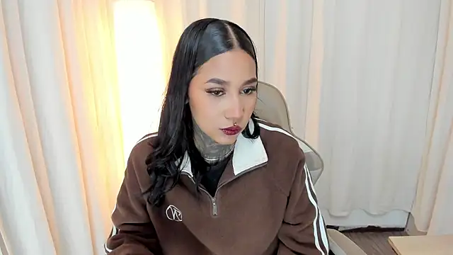 Snapshot of Anaya_olyx chatting on October 9, 5:05 am Anaya olyx online show from October 9, 5:05 am