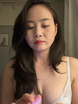 wly2028 online show from April 4, 12:46 pm